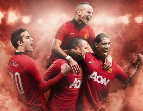 在后腰位置 在后腰位置